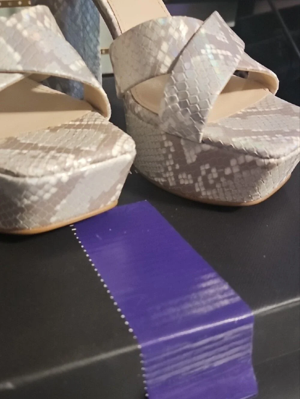 N/A elegant platform